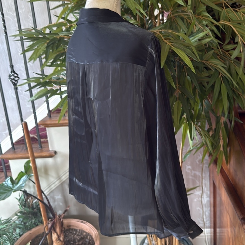 Vince Camuto, ladies, black long sleeve satin top size one X excellent condition - Picture 13 of 16